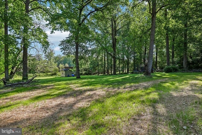 Building Photo - 4315 Pinetree Rd