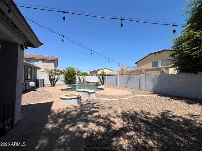 Building Photo - 6729 S Pewter Way