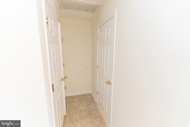 Building Photo - 202 Carsons Ct