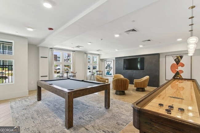 Building Photo - 550 Webb Gin House Rd