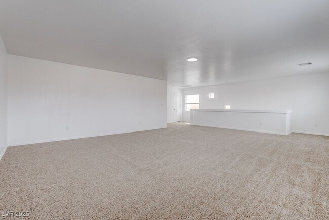Building Photo - 6027 Gordon Creek Ave