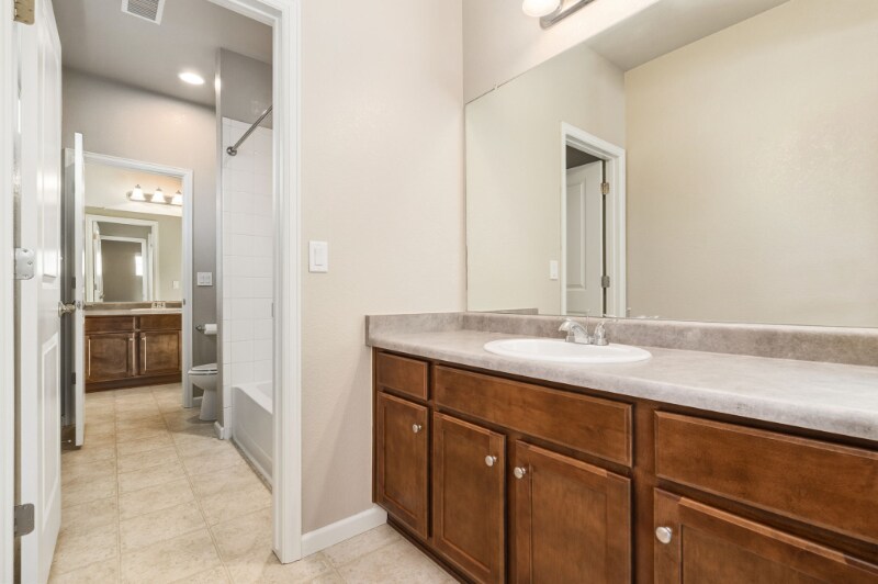 Building Photo - 4272 Lyric Falls Dr