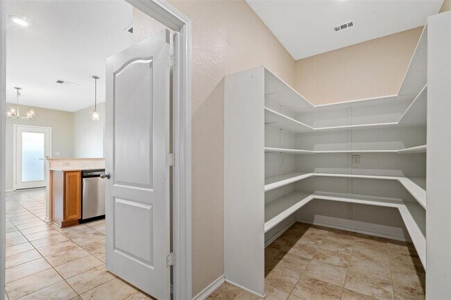 Building Photo - 6300 Carriage Pines Dr