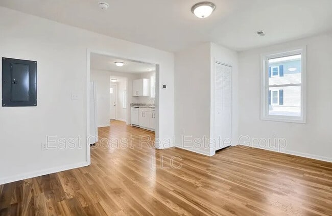 Building Photo - 15731 Fenton Ave