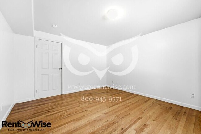 Building Photo - 190 Forest Knolls Dr