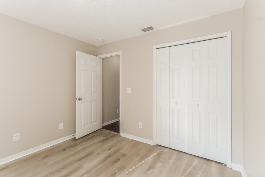 Building Photo - 19009 Weatherstone Dr