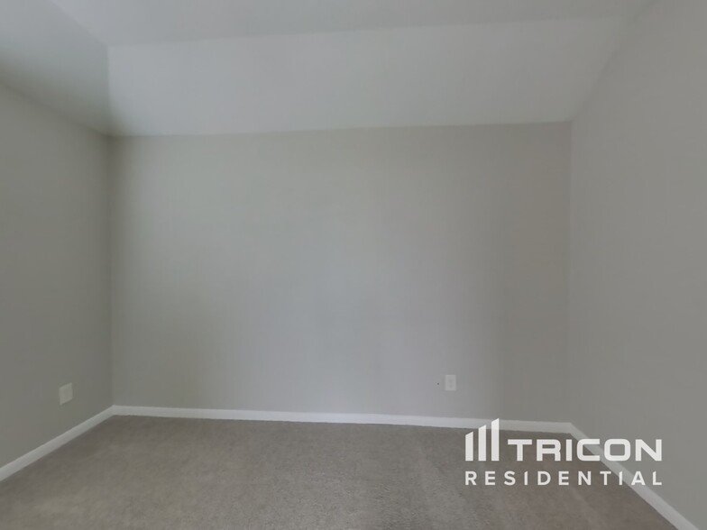 Building Photo - 6314 Austinville Dr
