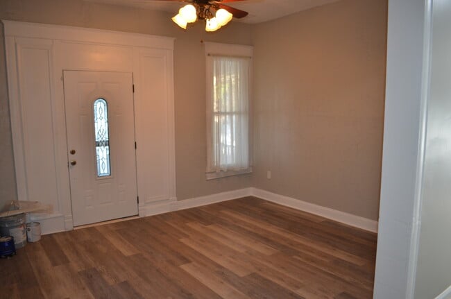 Building Photo - 600 Maryland Ave