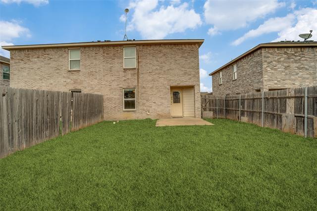 Building Photo - 811 E College St