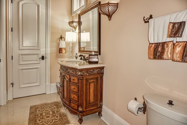 Building Photo - 1363 Oceanview Dr