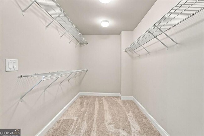 Building Photo - 406 Riverclub Rd