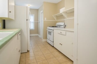 Building Photo - 6113 Ave Q 1/2