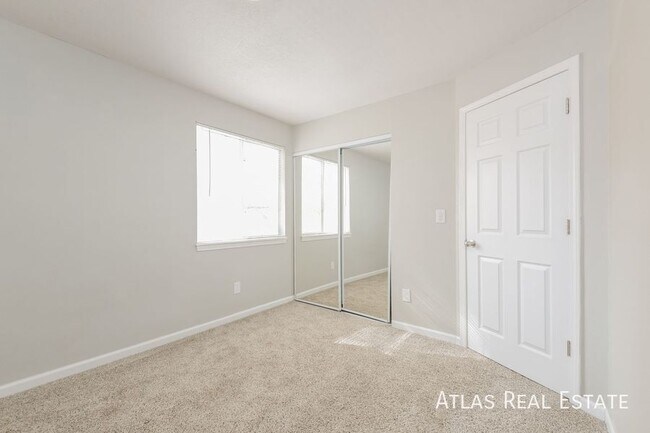 Building Photo - 16969 E Stanford Pl