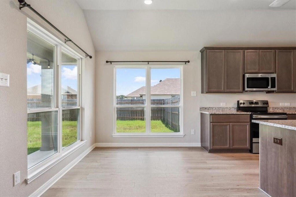 Building Photo - 4412 S Fork Ranch Rd