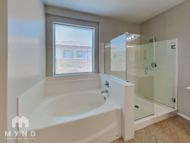 Building Photo - 2891 E Beechnut Pl