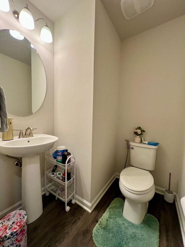 Building Photo - Stunning 4-Bed Townhome in Quakertown! Ava...