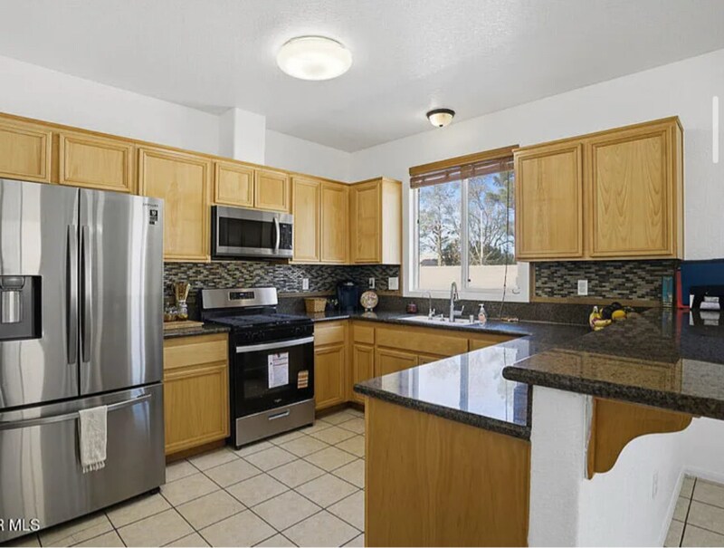 Building Photo - 751 Pino Ave