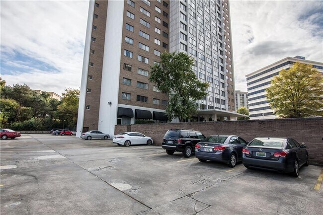 Building Photo - 215 Piedmont Ave NE