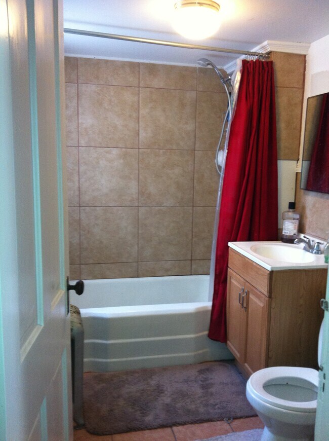 Building Photo - 203 Prospect St