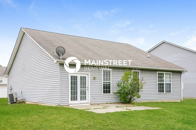 Building Photo - 3 Bedroom Pet-Friendly Home in Indianapoli...
