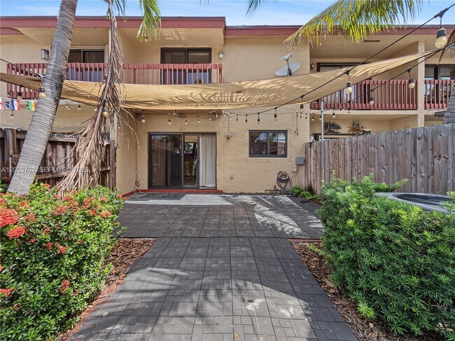 Building Photo - 13314 SW 60th Terrace