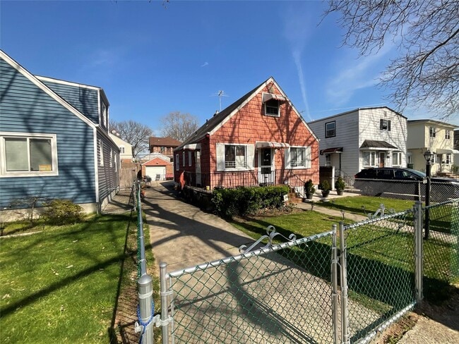 Primary Photo - 81-35 251st St