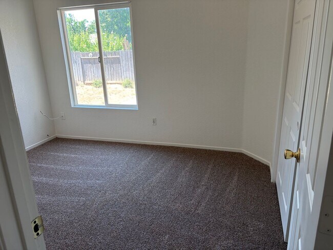 Building Photo - 96 E San Clemente Ct