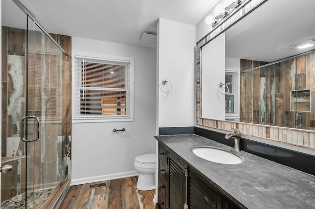 Building Photo - 7453 Harrow Dr