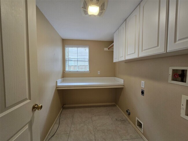 Building Photo - 134 W Greywing Cir