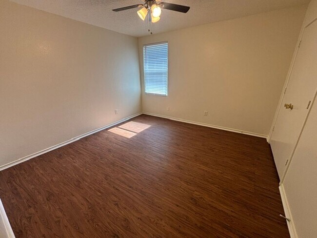 Building Photo - Beautiful Single Story Home in Eagle Mtn Saginaw Area