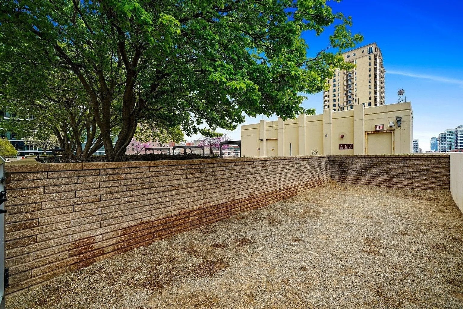 Dog run - 1400 S Michigan Ave