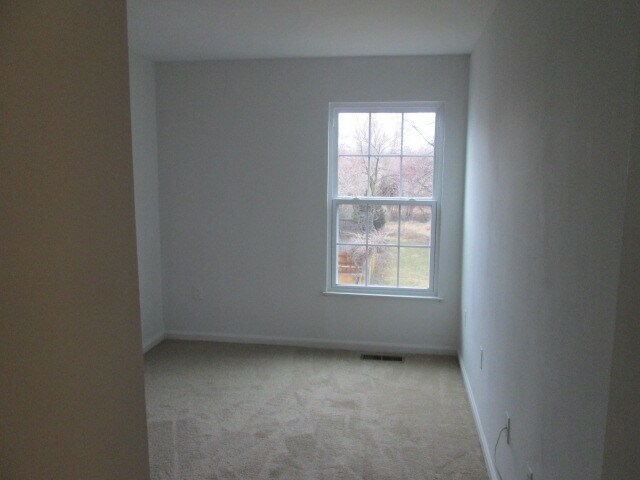 Building Photo - 1659 Colonial Way