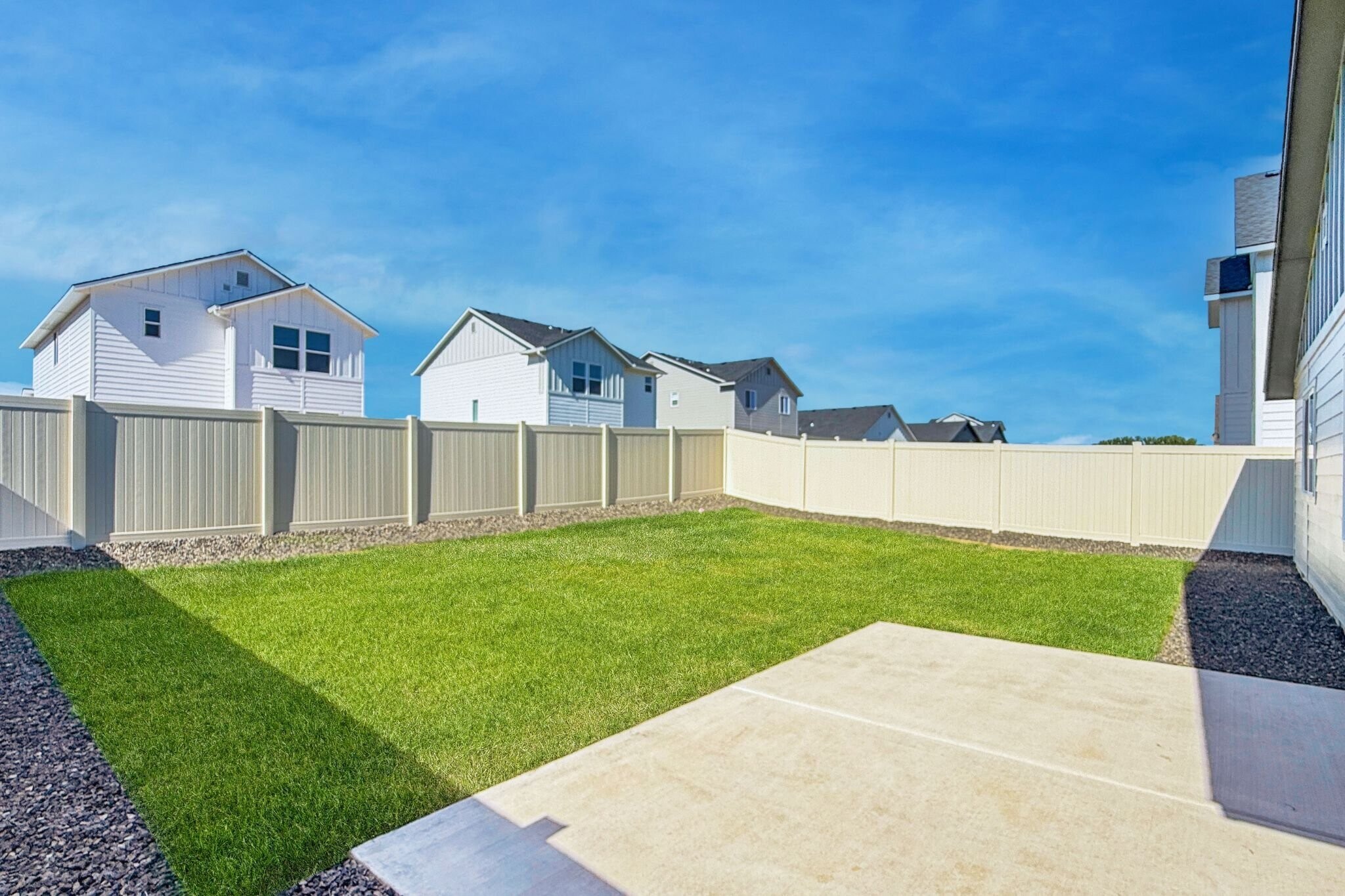 Building Photo - 10546 W Teratai St