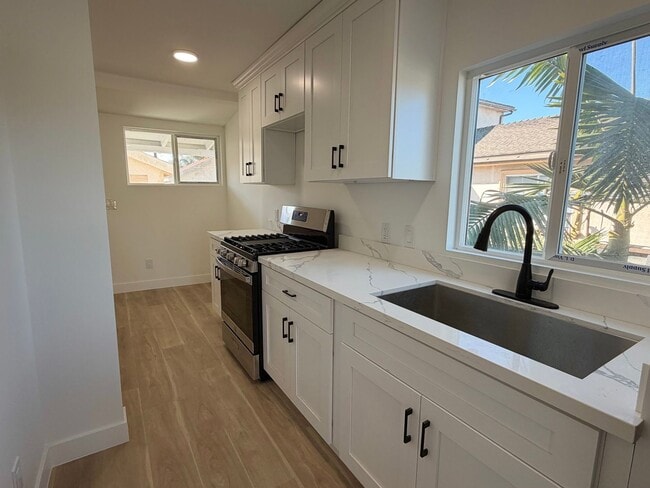 Building Photo - 7707 Miramonte Blvd