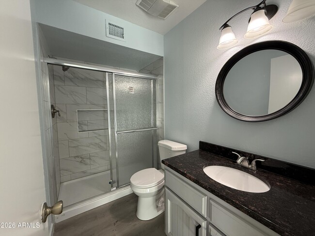 Building Photo - 1449 E McNair Dr