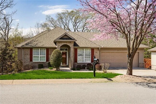 Primary Photo - 15 Glenbrook Ln