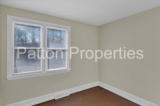 Building Photo - Roosevelt Village Vicinity / Broad River H...