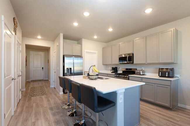 Building Photo - Single Family Home for Rent