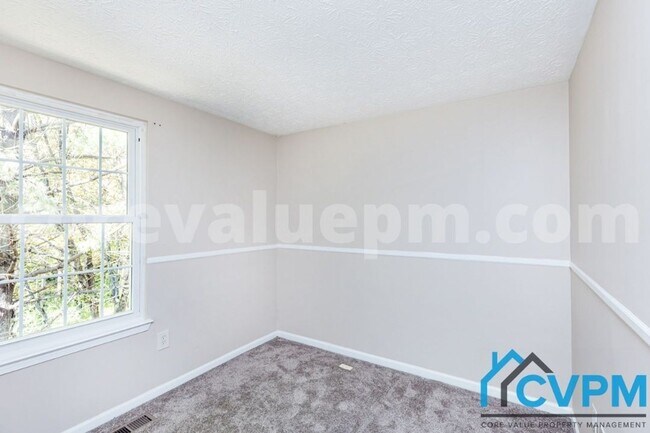 Building Photo - 1406 Point O Woods Ct