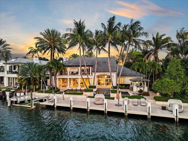 Building Photo - 1313 E Lake Dr