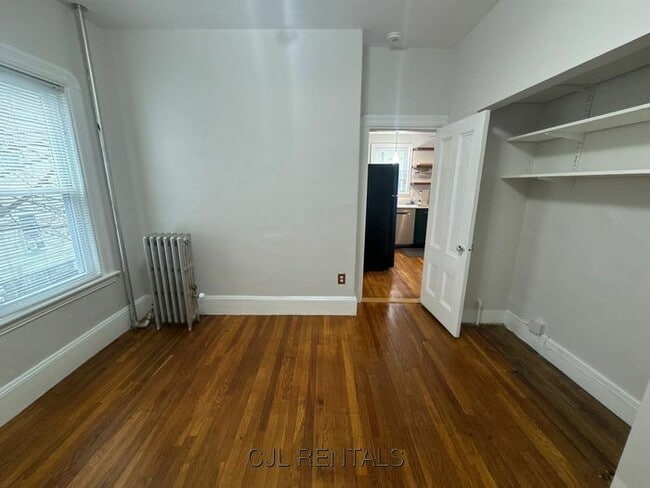 Building Photo - 145 Albion St