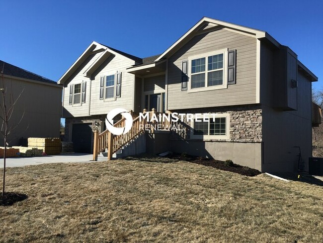 Building Photo - 18518 East 19th Terrace Ct S