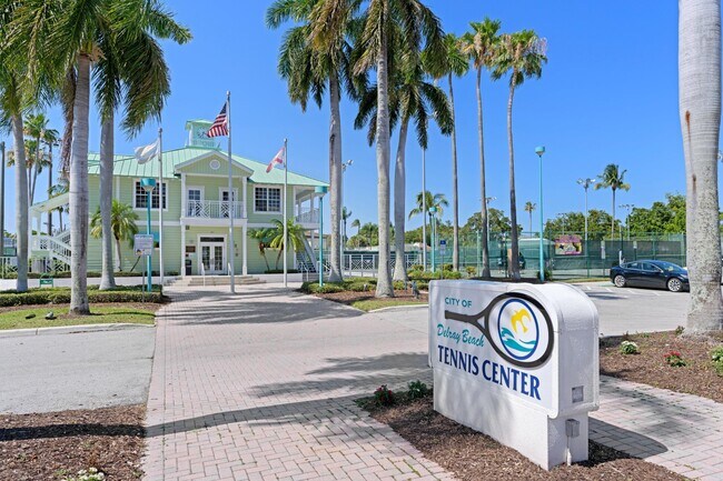 Building Photo - 407 Piedmont I