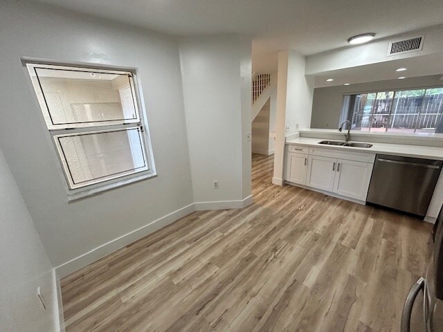 Building Photo - 1325 NW 124th Ave