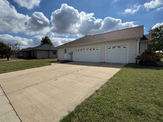 Building Photo - 4 Bedrooms, Big Yard & Top Schools – Don’t Miss This Chatham Beauty!