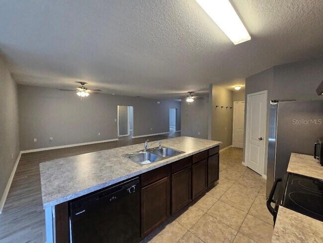 Building Photo - 3683 Julius Estates Blvd