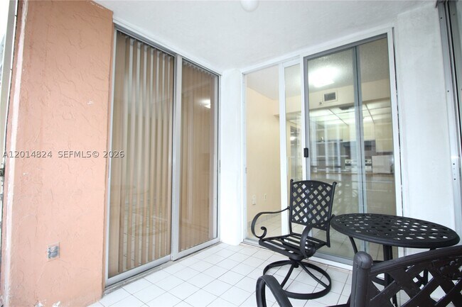 Building Photo - 17890 W Dixie Hwy