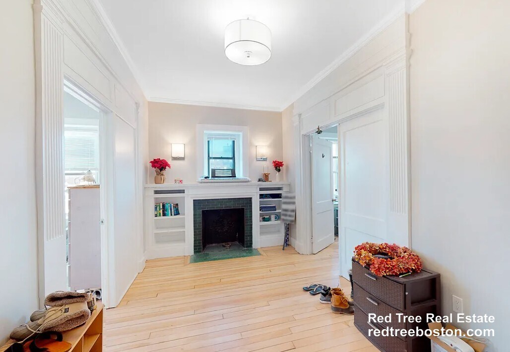 Building Photo - 1284 Commonwealth Ave