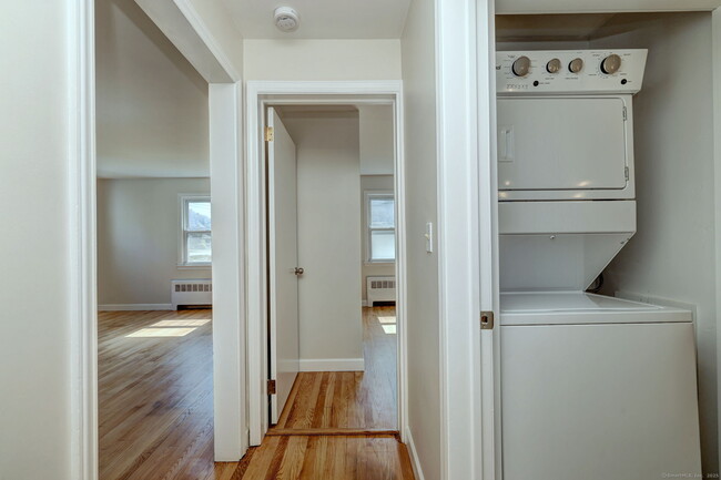 Building Photo - 29 Rangely Dr