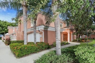 Building Photo - 5522 46th Ct W